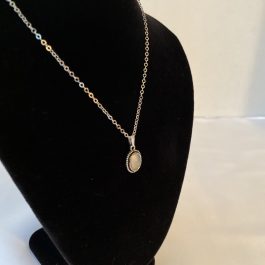 Sterling Silver Necklace With Tiger Eye Stone Pendant 16”