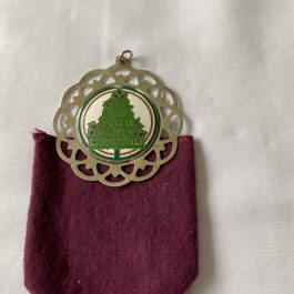 Lunt Sterling Silver “We Wish You A Merry Christmas” Christmas Ornament 1986 With Cloth Holder