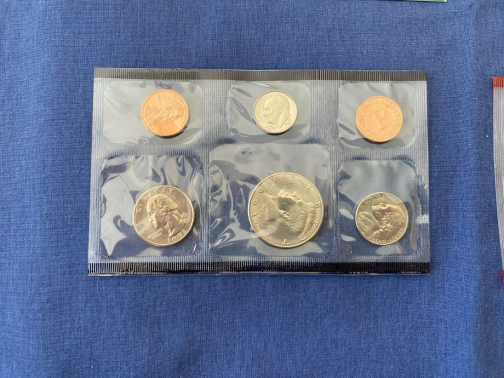 1993 US Mint 10 Coin Uncirculated Set Complete P & D, OGP & COA