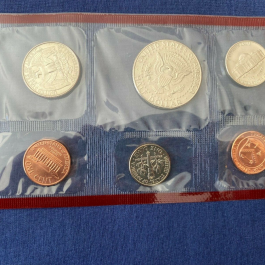 1993 US Mint 10 Coin Uncirculated Set Complete P & D, OGP & COA