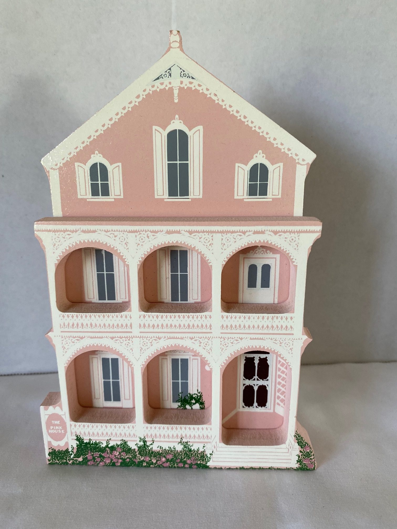 Sheila’s Collectable Wooden Hand Painted Shelf Sitters “The Pink House” 1992