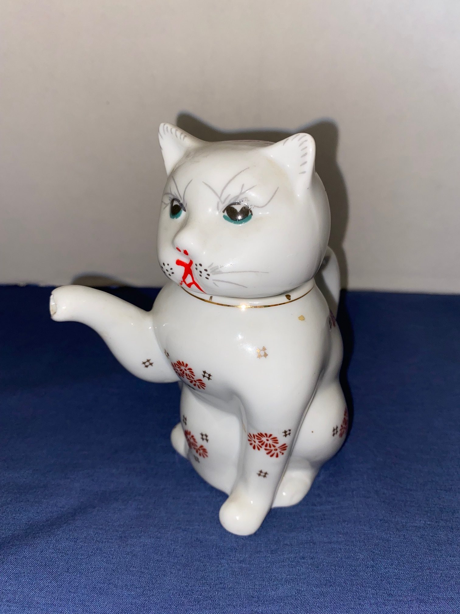 Vintage White Ceramic Kitty Cat Single Serve Tea Pot Creamer Red- Orange Flowers