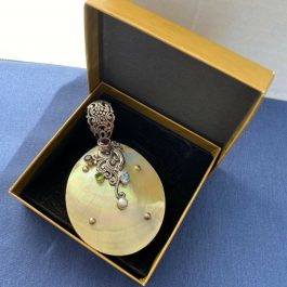 Beautiful Sterling Silver Shell Pendant Marked 925 With Gemstones