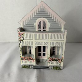 Sheila’s Collectable Shelf Sitters Gingerbread Cottage, Oak Bluffs, MA 1993