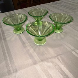 Group Of 4 Federal Green Depression Uranium Vaseline Sherbet Cups